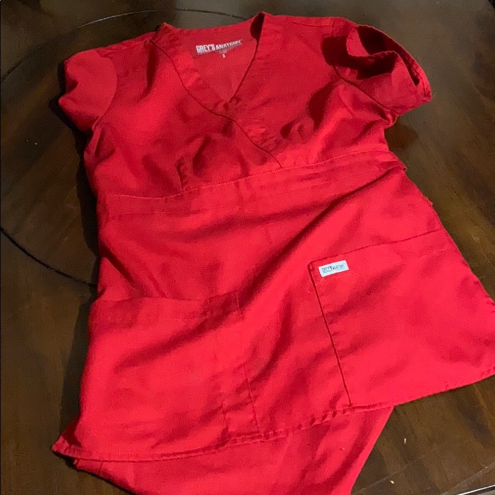 Scrub set